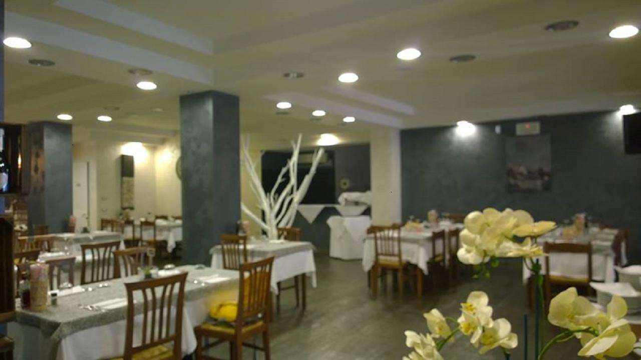 Gorino Ferrarese Albergo Ristorante Uspa מראה חיצוני תמונה
